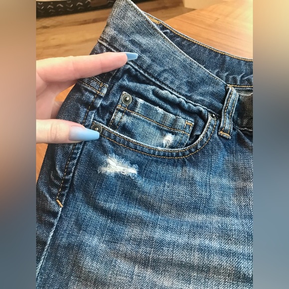 LOFT Relaxed Fit Shorts 💜 - Picture 2 of 5